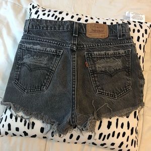 Levi high waisted shorts!!